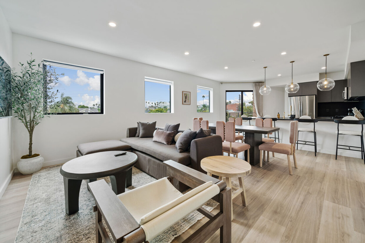 Wilton - Apartments in Los Angeles, CA | Westside Rentals