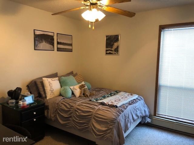 Building Photo - 2 br, 1 bath  - 1006 Oakcrest St Apt 212