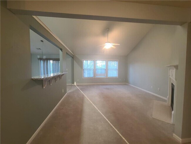 Building Photo - 2547 Weycroft Cir NE