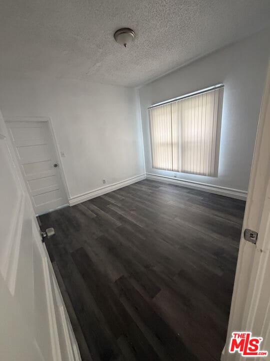 Foto del edificio - 3925 Normandie Ave