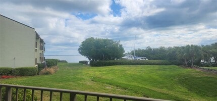 Building Photo - 1515 Pinellas Bayway S