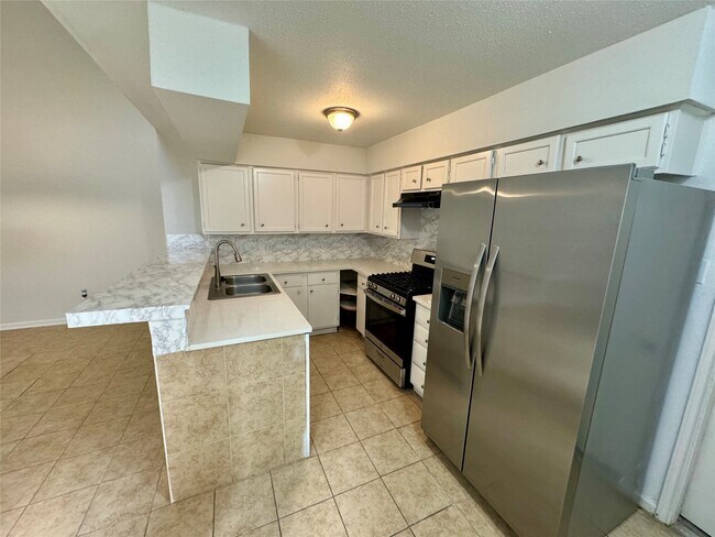 Foto del edificio - 5810 Twisted Pine Ct