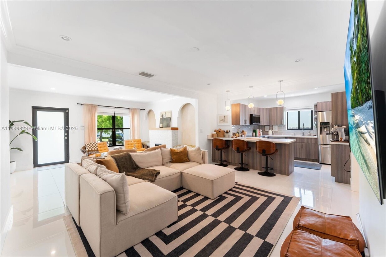 Photo - 2485 Southwest 19th Terrace Apt #SFH, Miami, FL 33145 - 4 BR 4 BA single-family home