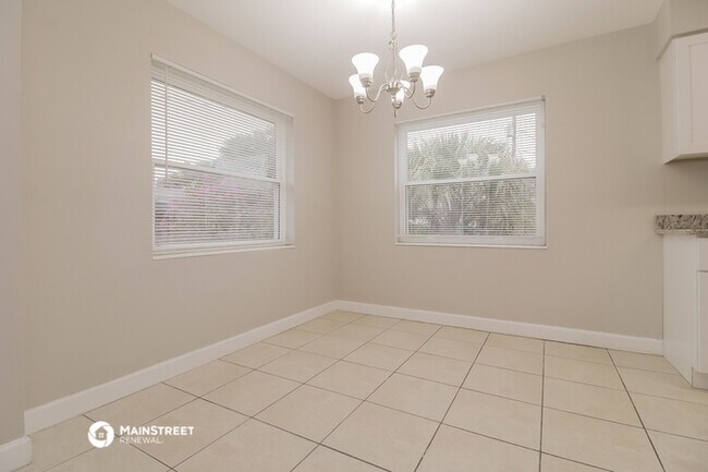 Building Photo - 935 S Courtenay Pkwy