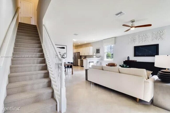 Foto del edificio - 3 br, 2.5 bath House - 4002 Long Leaf Ln # 6