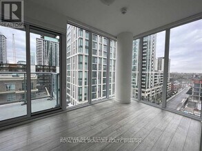 Building Photo - 195 Redpath Ave