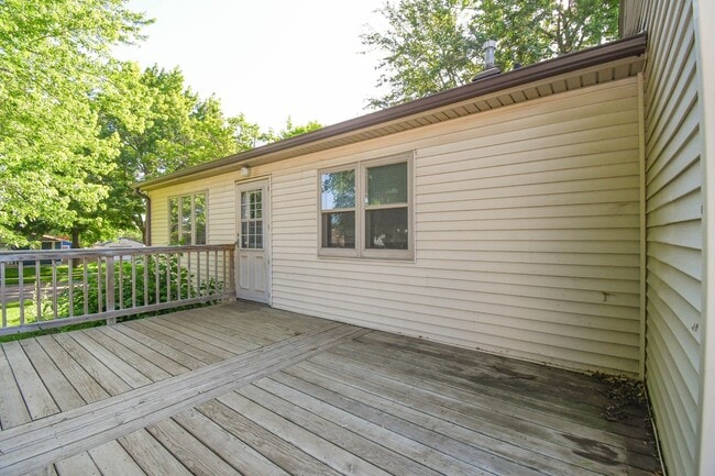 Building Photo - Charming 3-Bedroom Single Family Home – Pet Friendly!