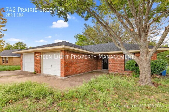 Foto del edificio - 742 Prairie Creek Dr