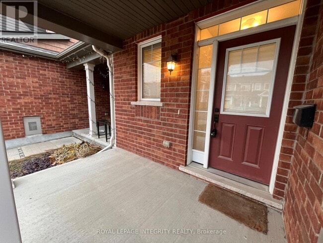 Building Photo - 332 Song Sparrow St