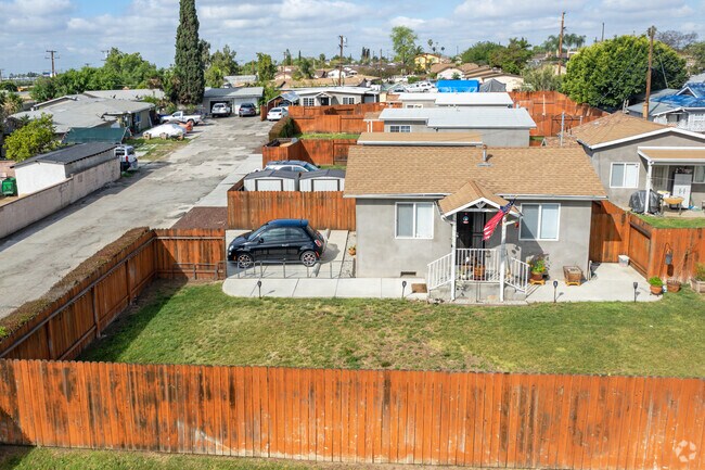 Building Photo - 12211 Inez St