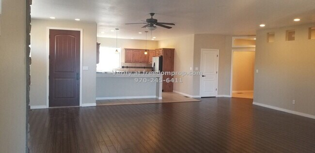 Foto del edificio - 2690 Summer Hill Ct