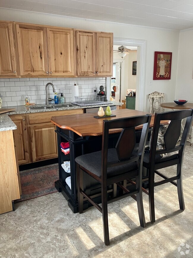 Downtown Bangor Gated Apartments for Rent Bangor, ME 1 Rentals