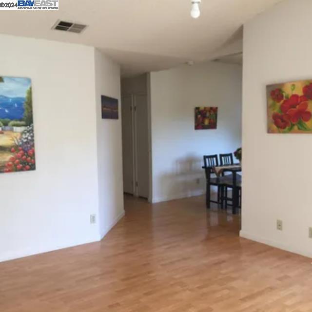Foto del edificio - 3040 Flint St