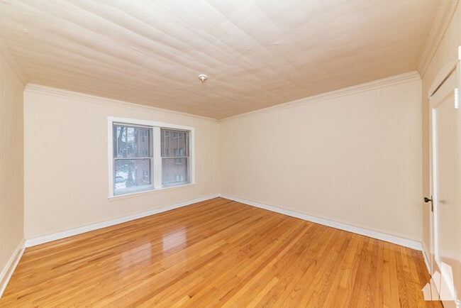 Building Photo - 1133 Oak