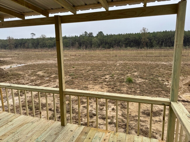 Building Photo - 300 Patriot Ln