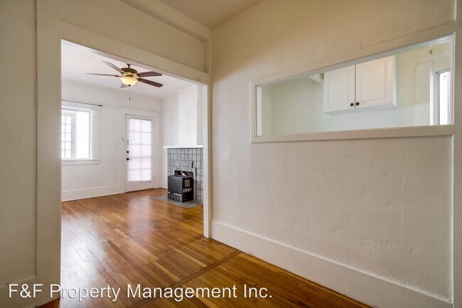 Foto del edificio - 2241-2271 Fourth Ave