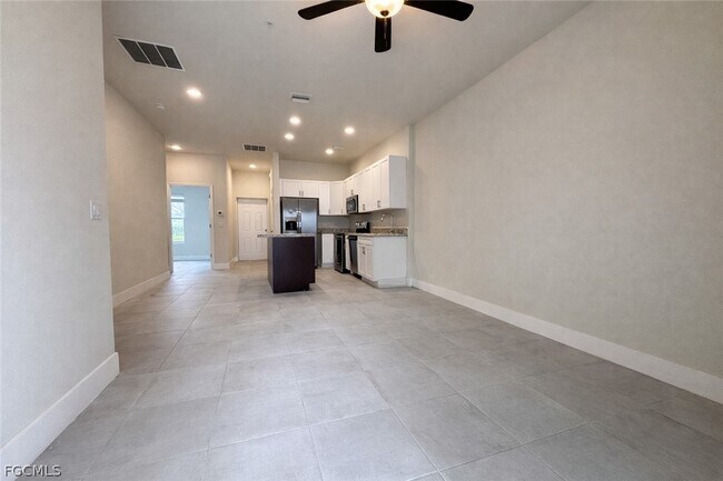 Foto del edificio - 3221 SW 8th Pl