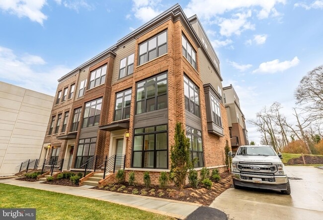 Photo - 5414 Goshawk Aly Townhome