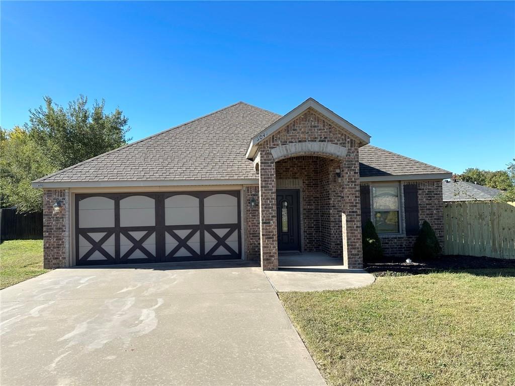 Foto principal - 3044 Chelsey Ln