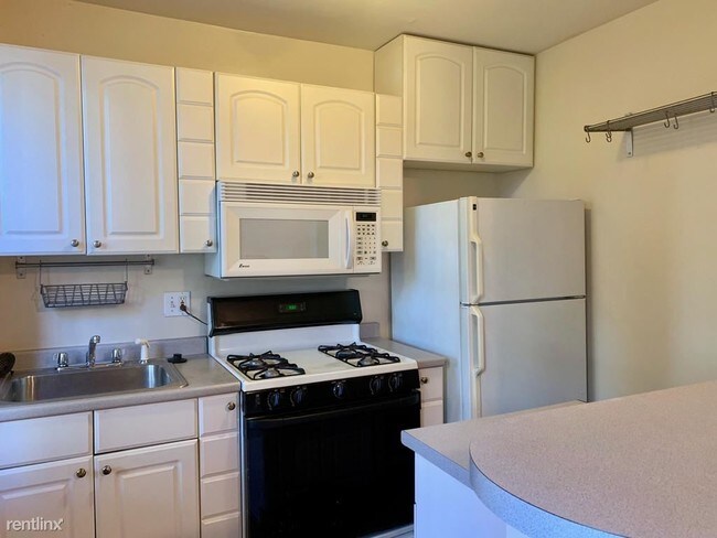 Foto del edificio - 2760 Devonshire Pl NW