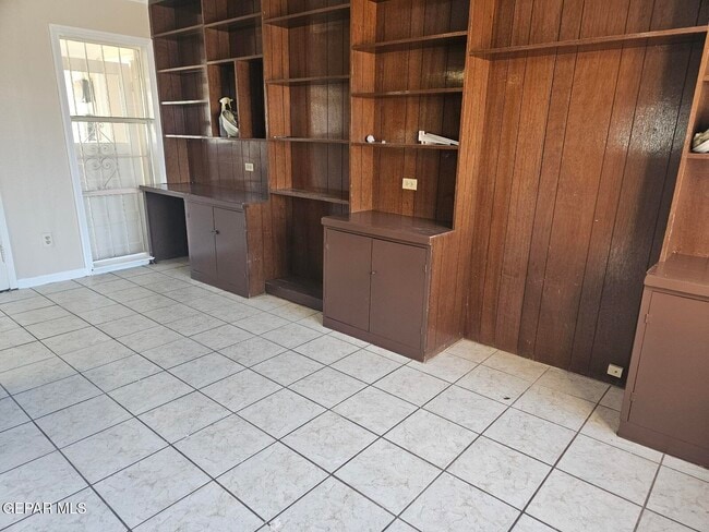 Foto del edificio - 6423 Kiowa Ct