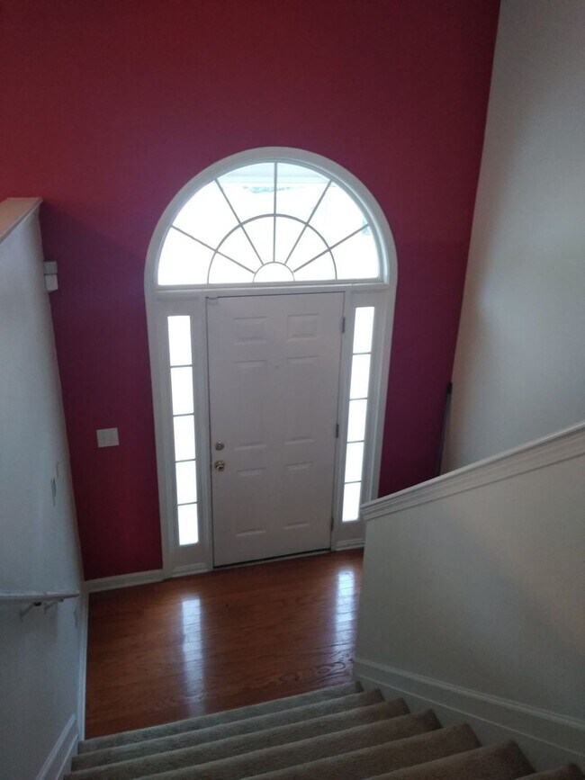 Building Photo - **PRICE IMPROVEMENT**368 Sapphire Bend: Sp...