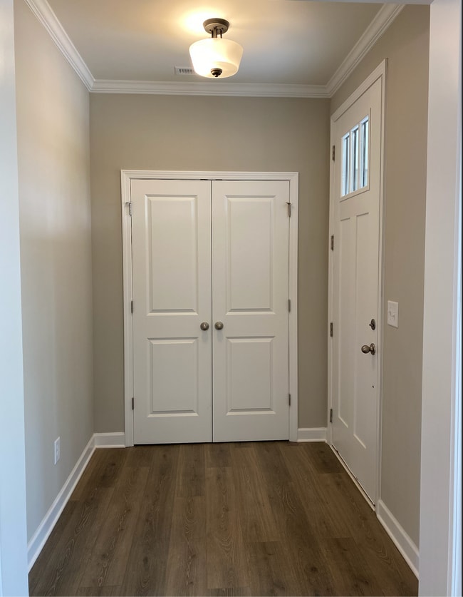 Front Entry - 729 Carraway Garden Dr