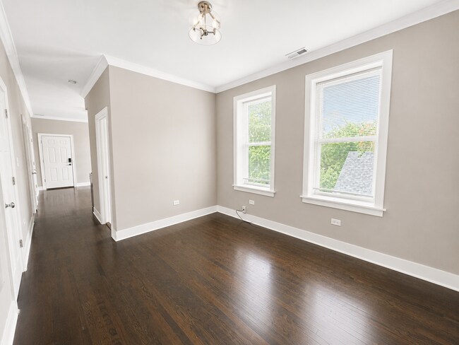 Foto del edificio - 5409 S Winchester Ave