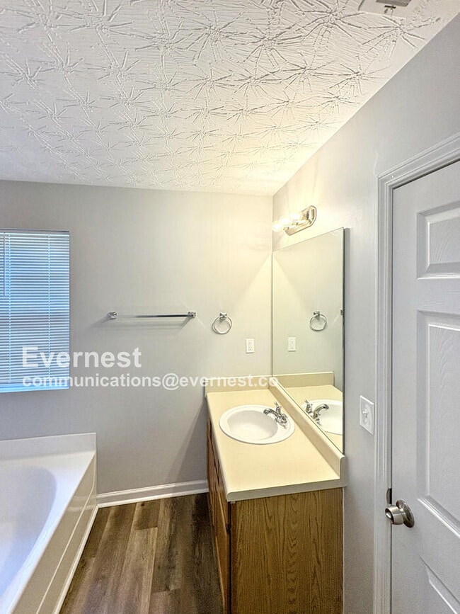Building Photo - 2730 Marlin Dr