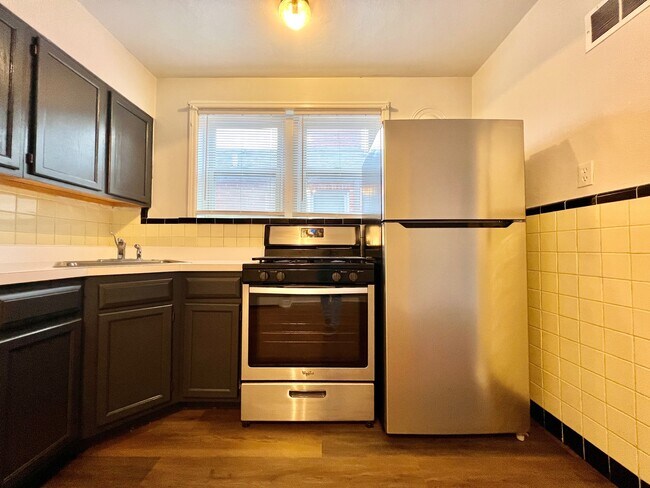 Building Photo - 5308 Jamieson Ave