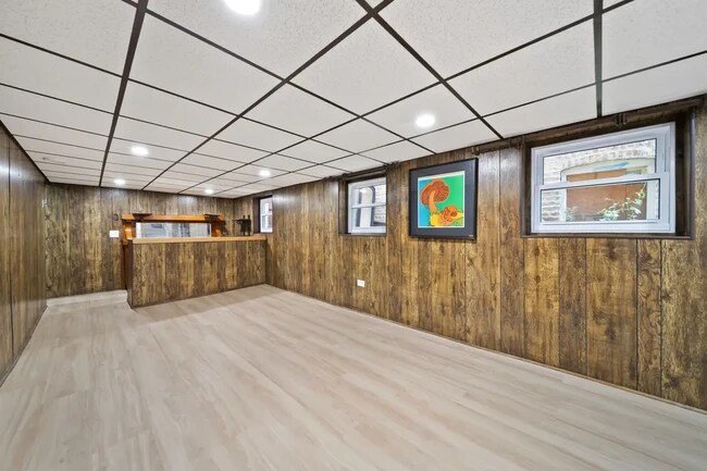 Foto del edificio - 4825 W George St