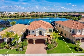 Building Photo - 13755 Luna Dr
