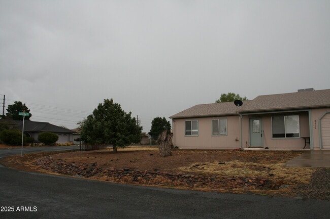 Building Photo - 8901 E Waco Ct