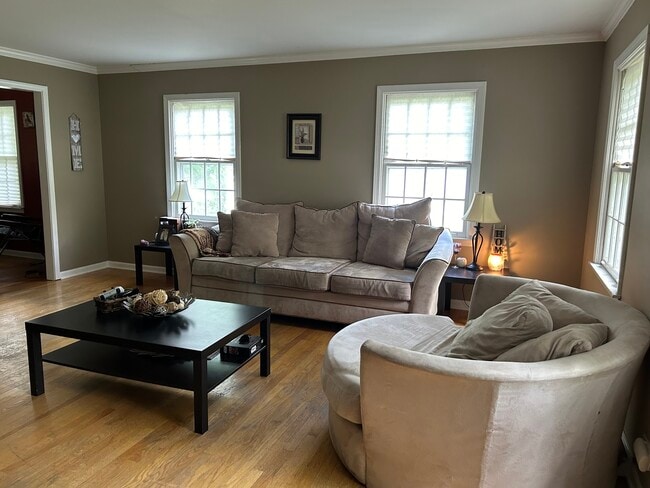 Foto del edificio - 1121 Birkdale Ct
