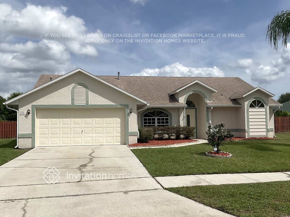 Foto principal - 888 Somerset Dr