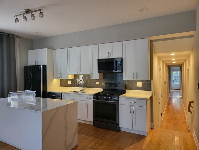Building Photo - 5314 S Blackstone Ave