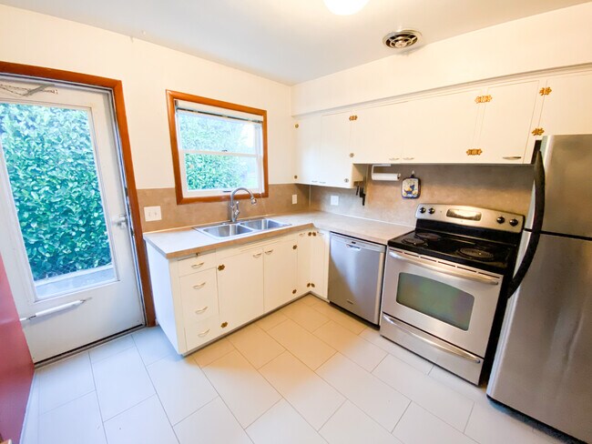 Foto del edificio - 2746 Southeast 35th Place