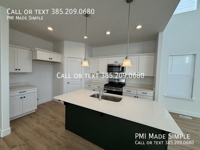 Building Photo - 2034 N 4100 W