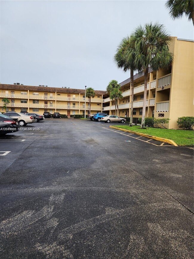 Building Photo - 5750 NW 64th Ave