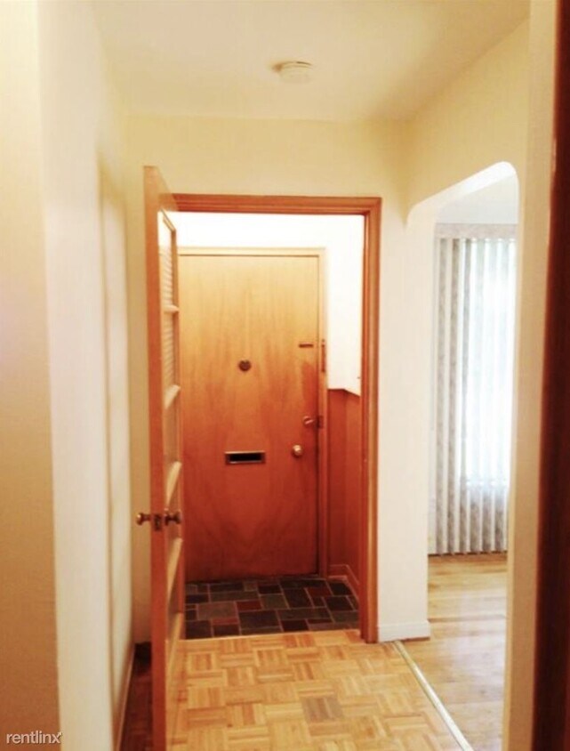 Primary Photo - 3 br, 1.5 bath House - 24000 Berkley St