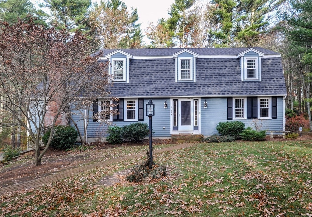 Primary Photo - 98 Brick Hill Ln