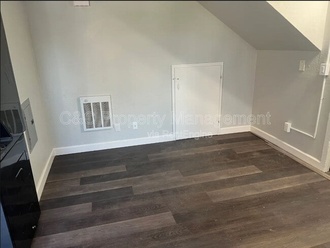 Foto del edificio - 1140 West St