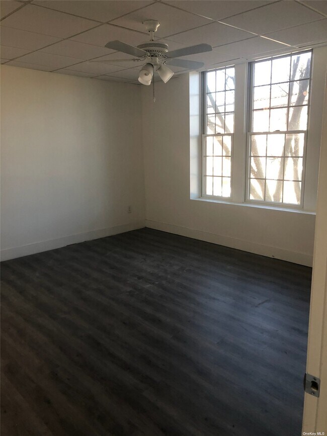 16 Fire Island Ave Unit 2, Babylon, NY 11702 Room for Rent in Babylon