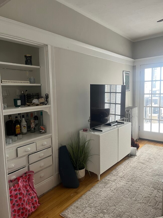 Building Photo - 19 Farrington Ave