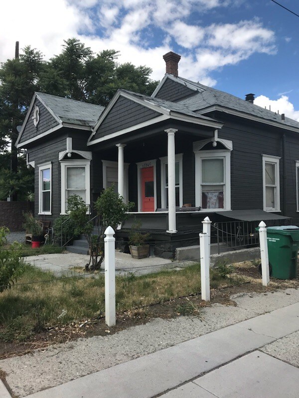Main House - 526 Ralston St