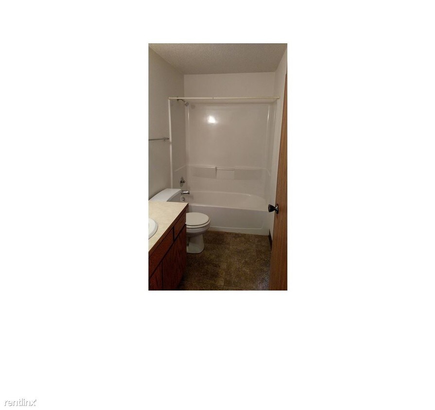 Primary Photo - 3402 15th Ave S