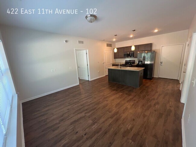 Building Photo - 422 E 11th Ave