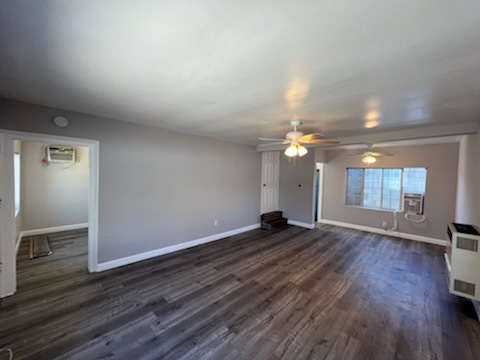 Building Photo - 1721 N Berendo St