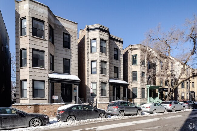 Building Photo - 3716 N Kenmore Ave