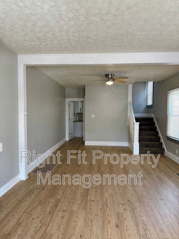 Foto del edificio - 255-257 Fountain Avenue